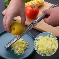 Kaya Home Küchen Tools Parmesanrreibe aus Edelstahl